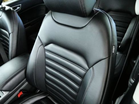 Certified 2024 Ford Edge SEL AWD/4WD image 18