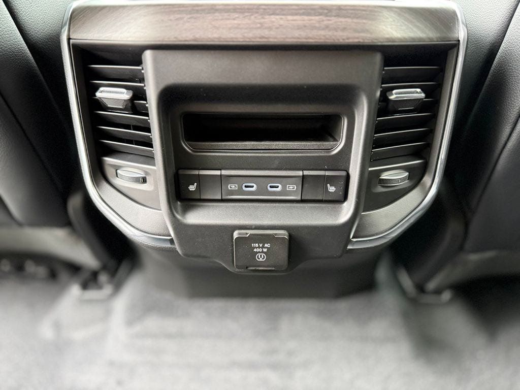 New 2026 RAM 1500 Laramie w/ Night Edition AWD/4WD image 33