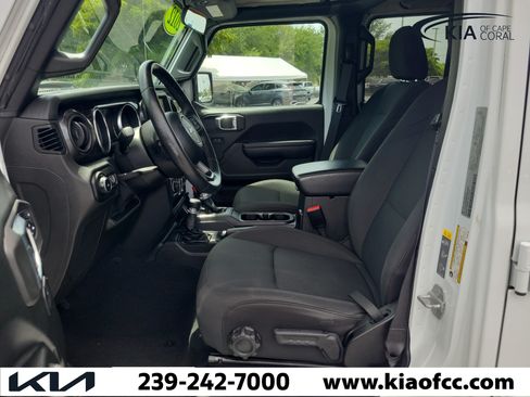 Used 2021 Jeep Wrangler Unlimited Sport AWD/4WD image 20