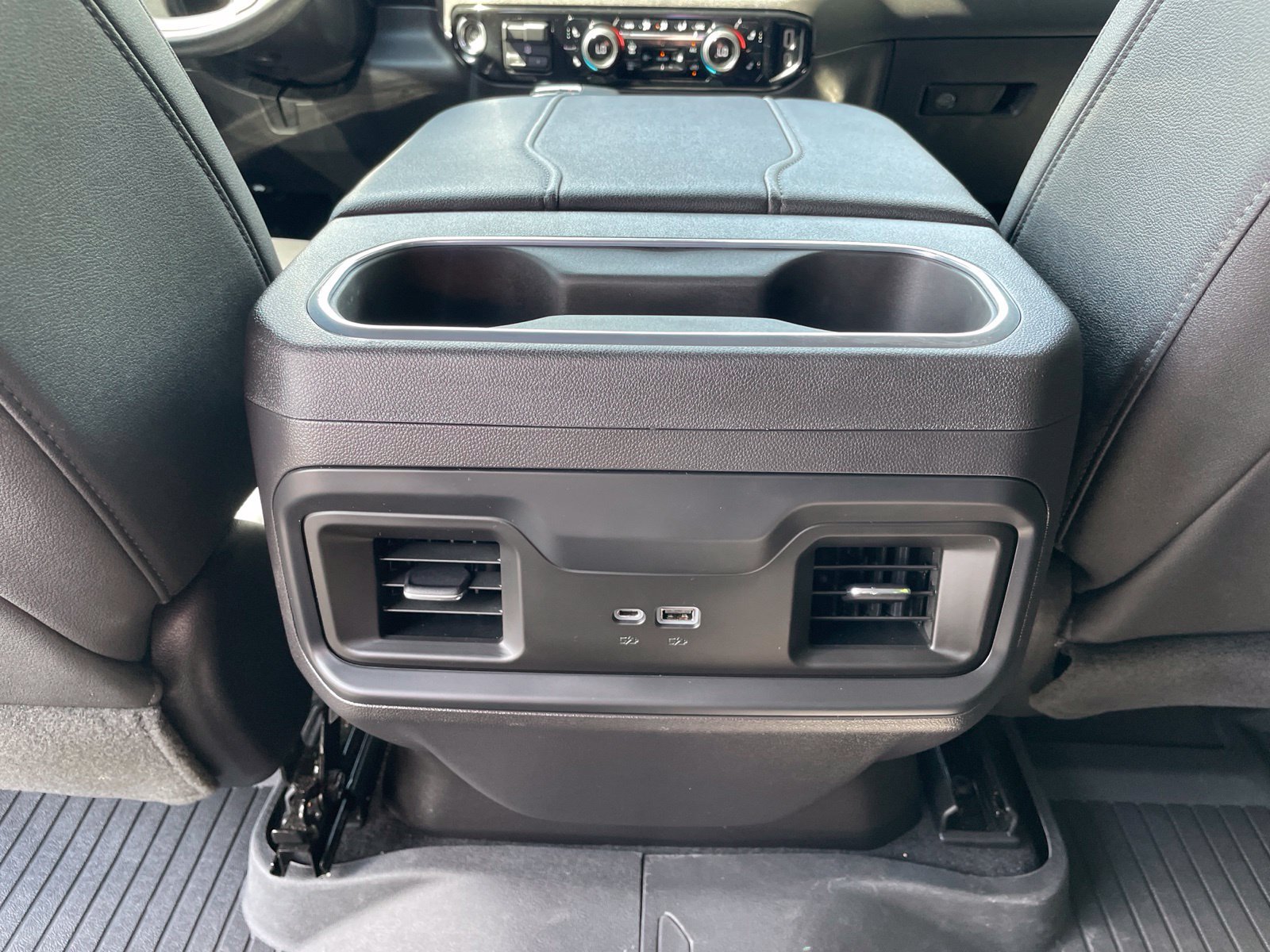 Used 2024 Chevrolet Silverado 1500 LT Trail Boss w/ Convenience Package II AWD/4WD image 39