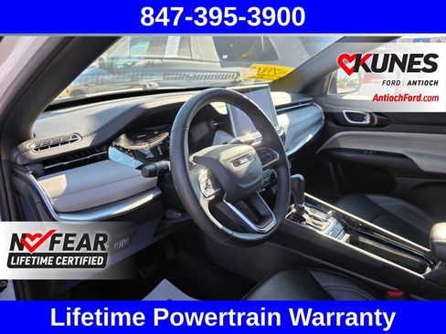 Used 2025 Jeep Compass Limited AWD/4WD image 60