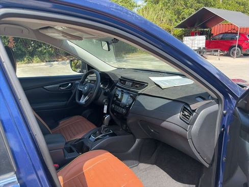 Used 2017 Nissan Rogue S image 12