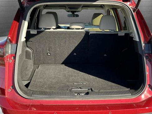 Used 2024 Nissan Rogue SV image 10