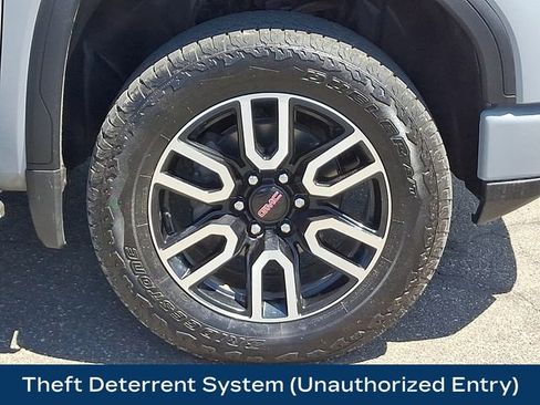 Used 2025 GMC Sierra 1500 AT4 w/ AT4 Premium Package AWD/4WD image 29