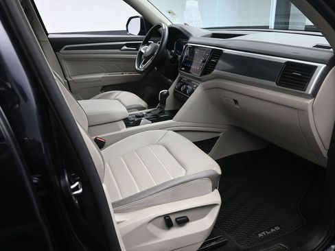 Used 2022 Volkswagen Atlas SEL Premium AWD/4WD image 29