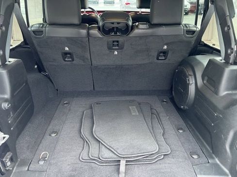 Used 2021 Jeep Wrangler Unlimited Rubicon w/ Uconnect 4C Nav & Sound Group image 12