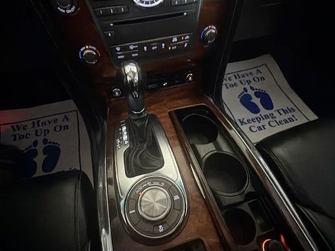 Used 2017 INFINITI QX80 4WD w/ Deluxe Technology Package image 18