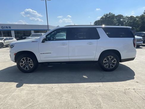 Certified 2023 Chevrolet Suburban Z71 w/ Z71 Off-Road Package AWD/4WD image 2
