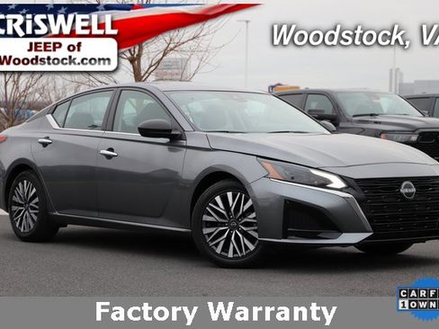 Used 2024 Nissan Altima 2.5 SV image 1