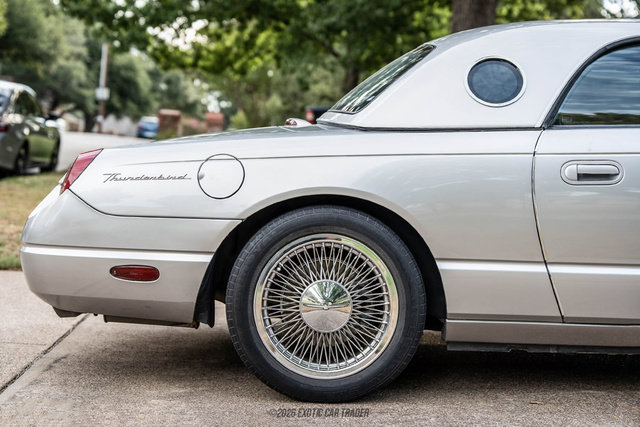 Used 2004 Ford Thunderbird RWD image 8