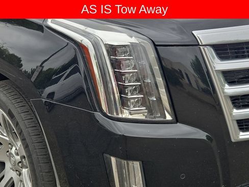Used 2015 Cadillac Escalade Luxury AWD/4WD image 4