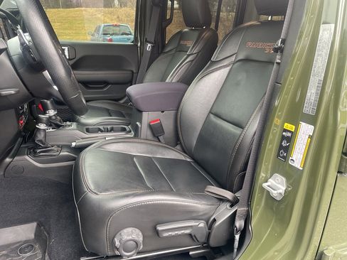 Used 2022 Jeep Wrangler Unlimited Rubicon w/ Xtreme Recon 35" Tire Package image 12