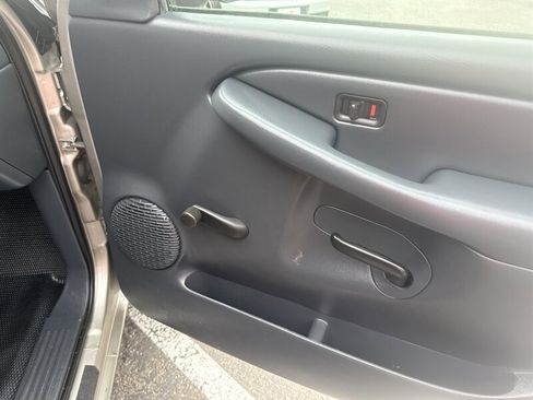 Used 2001 Chevrolet Silverado 2500 4x4 Crew Cab image 17