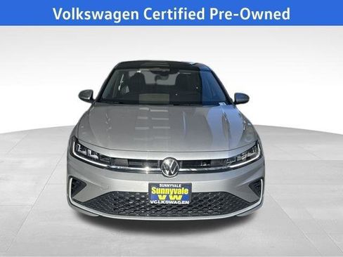 Used 2025 Volkswagen Jetta SE w/ Sunroof Package FWD image 12