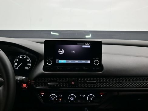 Certified 2024 Honda HR-V Sport image 38