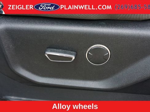 Used 2018 Ford F150 XLT AWD/4WD image 16