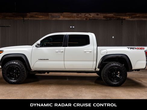 Used 2022 Toyota Tacoma TRD Off-Road image 6