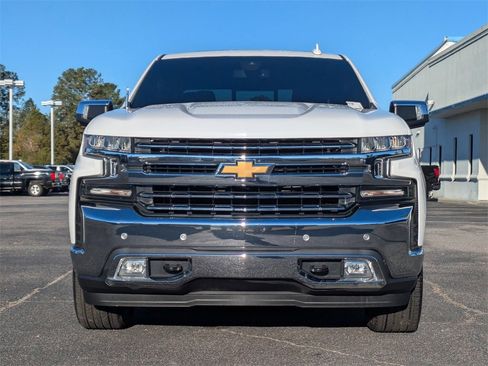 Used 2020 Chevrolet Silverado 1500 LTZ w/ LTZ Premium Package image 9