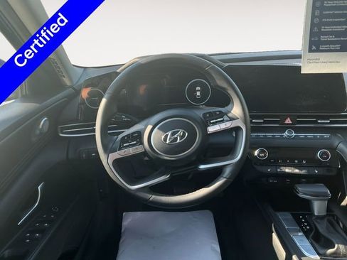 Certified 2023 Hyundai Elantra Limited w/ Winter Weather Package FWD image 13