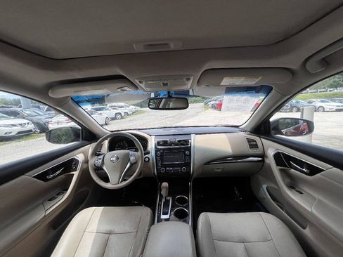 Used 2015 Nissan Altima 2.5 SL w/ Technology Package FWD image 12