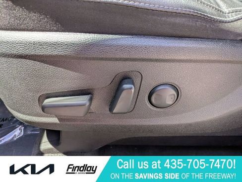 Used 2021 Kia Telluride EX w/ EX Premium Package AWD/4WD image 17