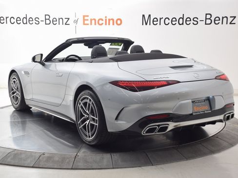 Used 2025 Mercedes-Benz SL 55 AMG 4MATIC image 5