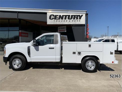 Used 2026 Ford F250 XL image 4