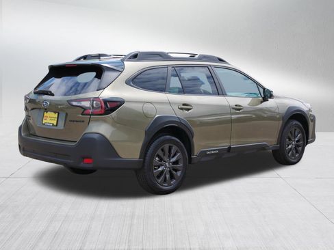 Used 2025 Subaru Outback Onyx Edition AWD/4WD image 7