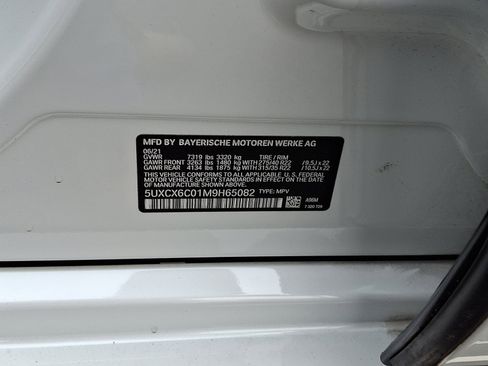 Used 2021 BMW X7 M50i w/ Dynamic Handling Package image 27