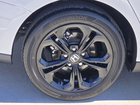 Certified 2025 Honda Accord SE image 10