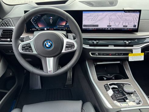 New 2026 BMW X5 xDrive50e w/ M Sport Package AWD/4WD image 18