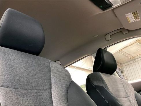 Used 2023 Nissan Rogue SV FWD image 22