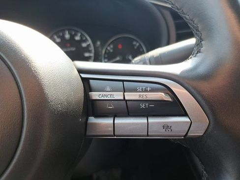 Used 2022 MAZDA MAZDA3 s FWD image 19