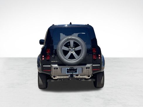 New 2025 Land Rover Defender 110 X-Dynamic SE image 8