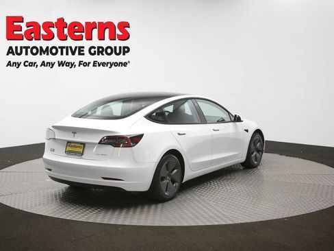 Used 2022 Tesla Model 3 Long Range AWD/4WD image 37