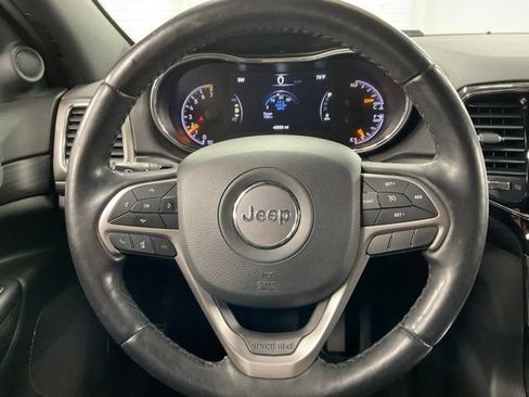 Used 2021 Jeep Grand Cherokee Laredo X AWD/4WD image 18