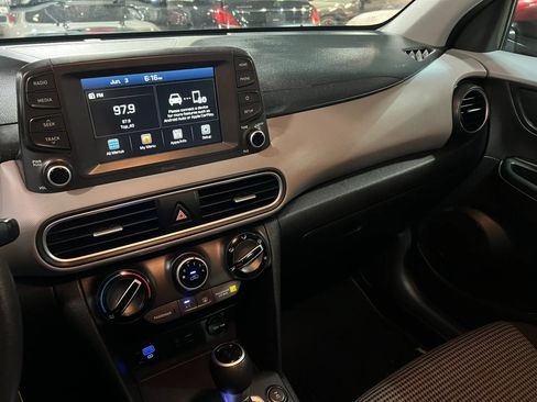 Used 2019 Hyundai Kona SE AWD/4WD image 11