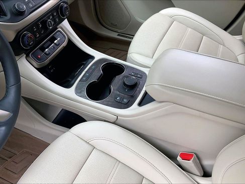 Used 2023 GMC Acadia Denali w/ Trailering Package FWD image 16