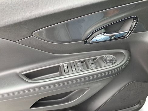 Used 2019 Buick Encore Preferred image 32