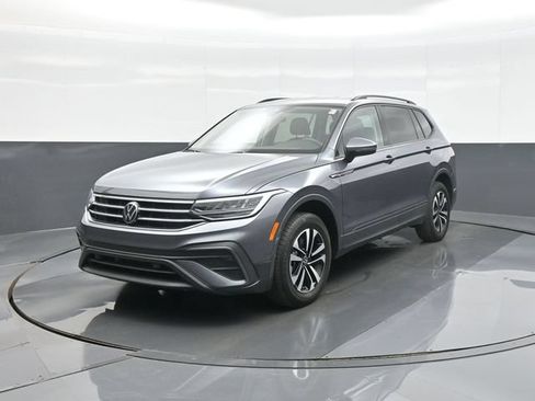 Used 2024 Volkswagen Tiguan S AWD/4WD image 3