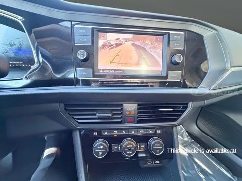 Used 2023 Volkswagen Jetta SE image 35