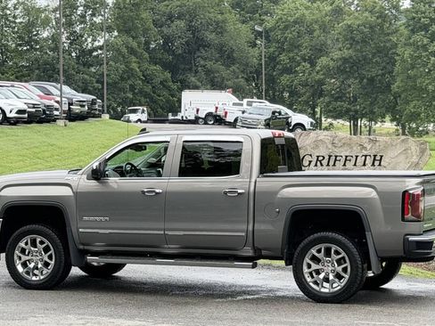 Used 2017 GMC Sierra 1500 SLT w/ SLT Premium Package AWD/4WD image 2