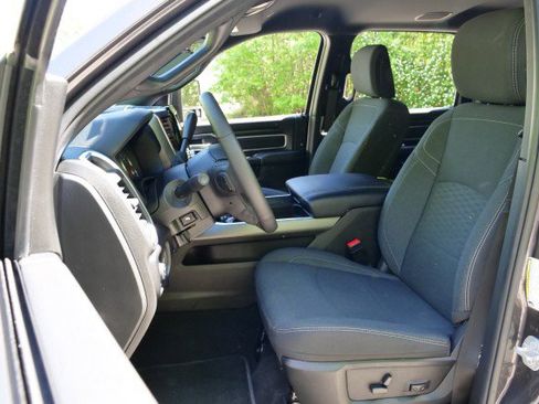 Used 2025 RAM 3500 Big Horn image 24