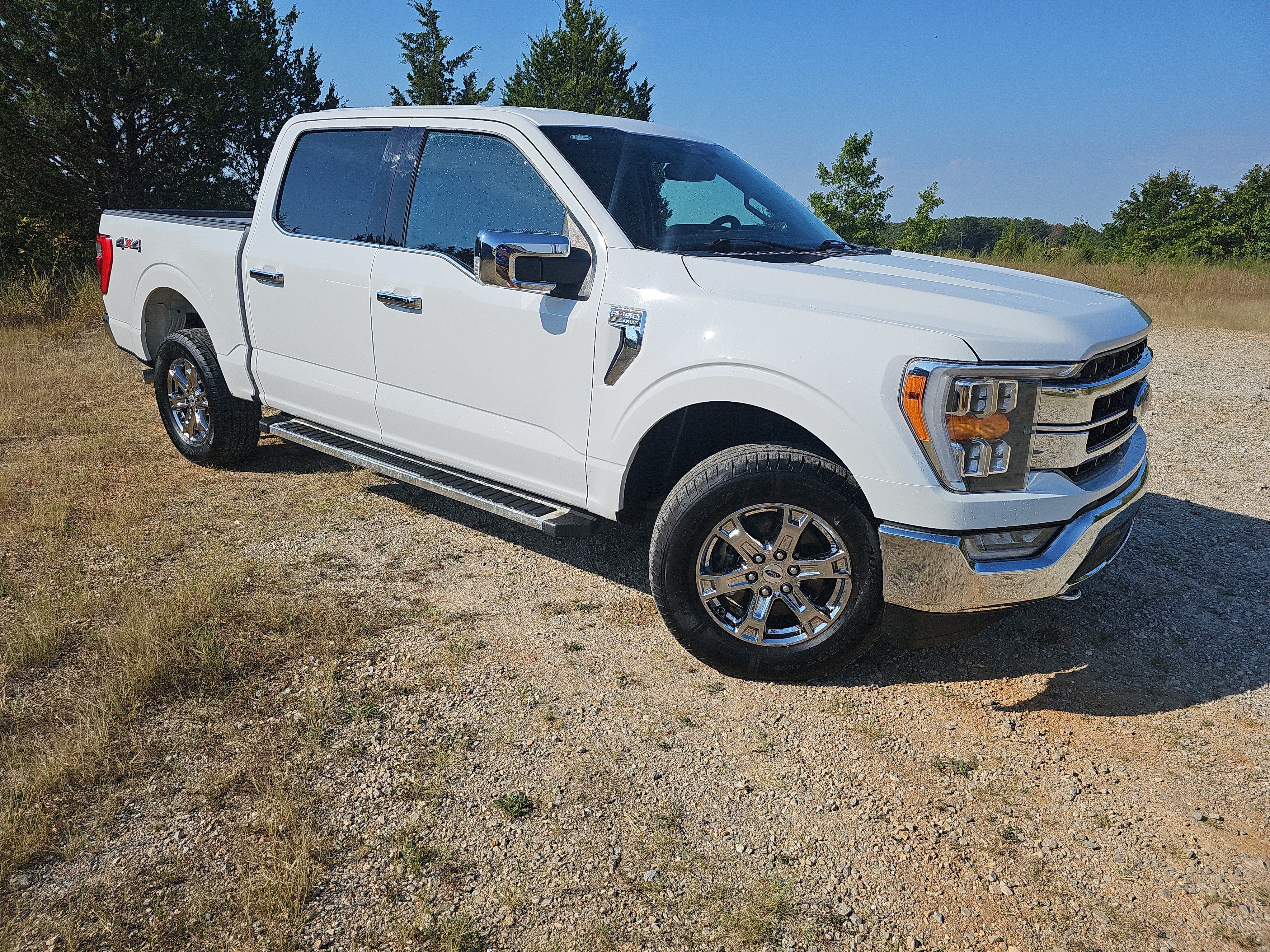 Used 2023 Ford F150 Lariat AWD/4WD image 2