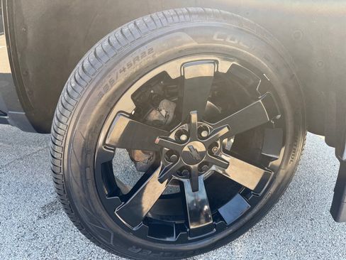 Used 2018 Chevrolet Silverado 1500 LT w/ All Star Edition AWD/4WD image 11