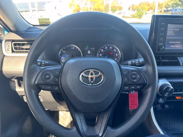 Used 2019 Toyota RAV4 LE w/ Carpet Mat Package AWD/4WD image 17