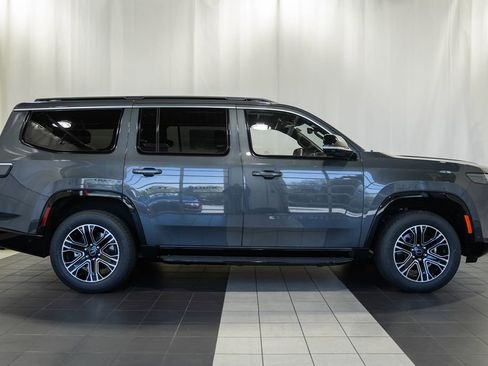 New 2026 Jeep Grand Wagoneer 4WD image 3