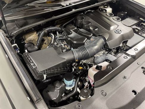 Used 2023 Toyota 4Runner TRD Off-Road Premium w/ Off Road Premium Plus Package image 15