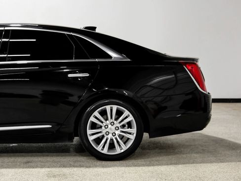 Used 2019 Cadillac XTS Luxury FWD image 11