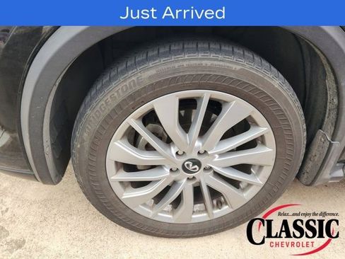 Used 2023 INFINITI QX50 Luxe image 17